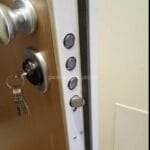 APERTURAS DE PUERTAS EN SILLA